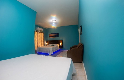 Antoneys Cay Hotel | Beachside Family Retreat with Ocean Views & Pet-Friendly Stays