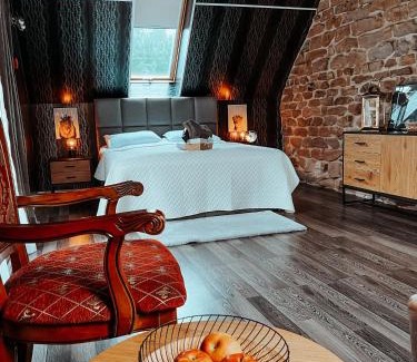 Torva Apartment | Lakefront Retreat: Apartment with Hot Tub & Sauna
