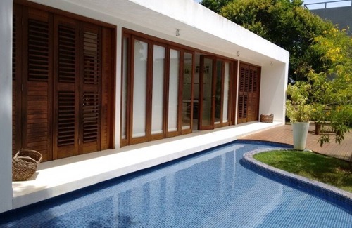Lauro de Freitas House | Beachside Bliss at Itacimirim with Pet-Friendly Amenities
