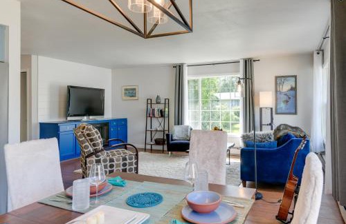 University Area Apartment | Near Trails and Town Anchorage Apt with Shared Yard