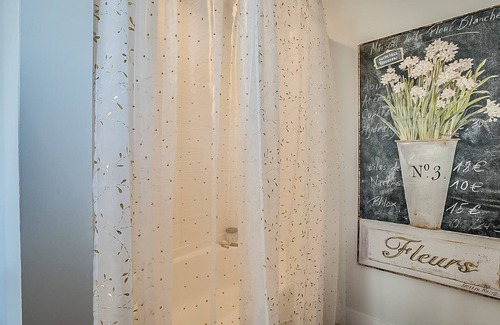 Buckeye House | Convenient Stay Near Verrado with Spa and Family Amenities