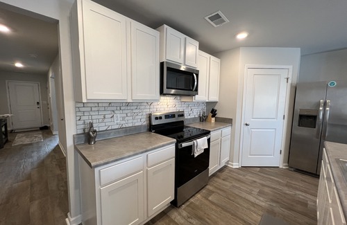 Leland House | Ideal Getaway Near Wilmington NC with Pool and Breakfast