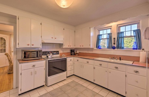 Cutchogue House | Historic North Fork Farmhouse Steps from Wineries & Spa