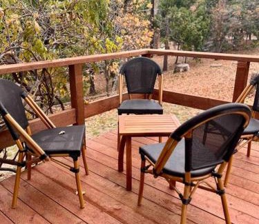 Oakhurst Villa | Unwind at a Creek-Front Retreat Near Yosemite