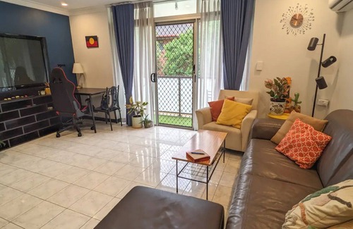 Merrylands Apartment | Cozy Apartment in Central Merrylands with Kitchen & Family Focus