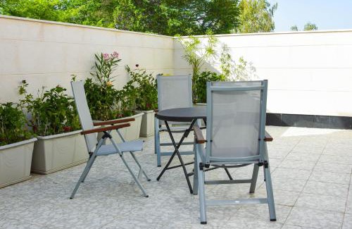 Al Jubail Apartment | Elegant Stay at Neem Luxury Apartment C: Family Friendly