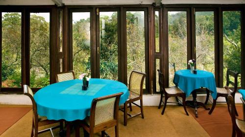 Attadi Hotel | Relax at Neemrana's Wallwood Garden: Family-Friendly Retreat