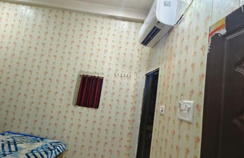 Ayodhya Apartment | Family-Friendly Stays at Neeraj Tiwari Hotel
