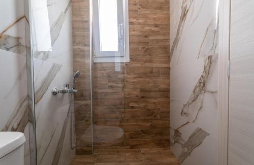 Ofrinion Apartment | Family-Friendly Nefeli: Guest Rated 10/10 Experience