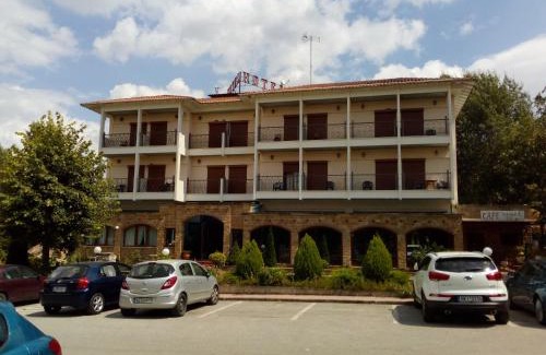 Kozani Hotel | Family-Friendly Nefeli Hotel with Great Guest Reviews