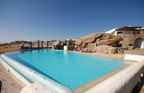 Paraga House | Seaside Escape: Nefeli Sea View Holiday House with Pool