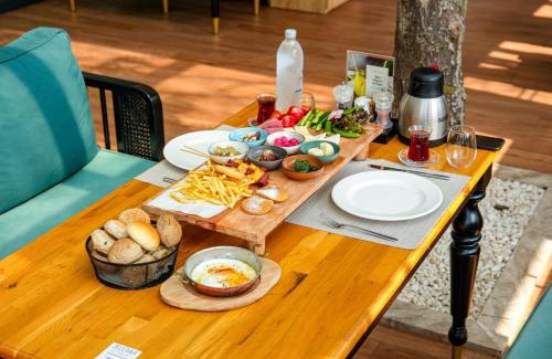 Nilufer Other | Discover Nefes Dağyenice: Family-Friendly Nature Retreat