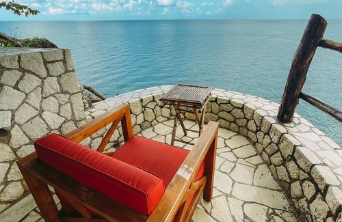 Orange Bay House | Seaside Bungalow Retreat with Private Snorkeling Access