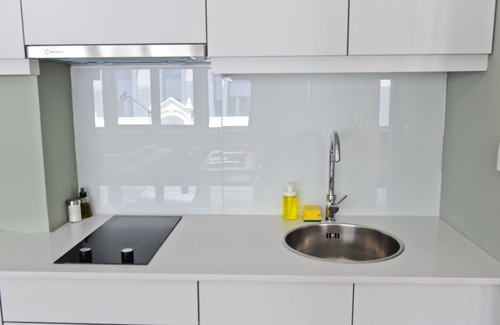 Santo Antonio Apartment | Negroni Vibe Apartment 1A: Pet-Friendly Retreat with Spa