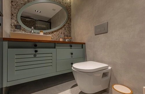 Belek Apartment | Scenic Apartment by the Sea with Family-Friendly Amenities