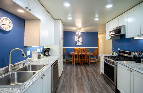Duluth House | Family-Friendly Bucky's Haven | Steps from Miller Hill Mall