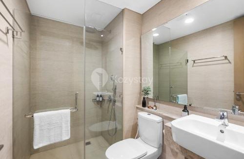 Pantai Indah Kapuk Apartment | Relax at Neira by Kozystay - PIK with Private Pool & Hot Tub
