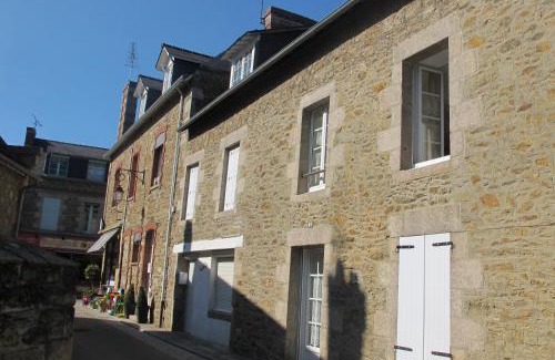 Saint-Briac-sur-Mer House | Discover Neisik Kloz: Family & Pet Friendly Retreat