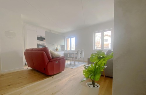 Citta Nuova-Barriera Nuova-San Vito-Citta Vecchia Apartment | Central Trieste Retreat: Elegant Vacation Home near Attractions
