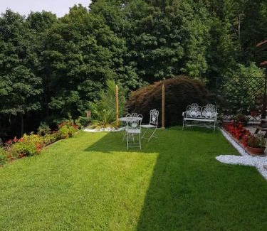 Stresa House | Discover Nel giardino di Dafne: Family-Friendly Retreat