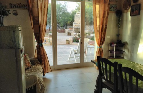 Ruffano Apartment | Discover Comfort at Nel Giardino di Isabel with Breakfast