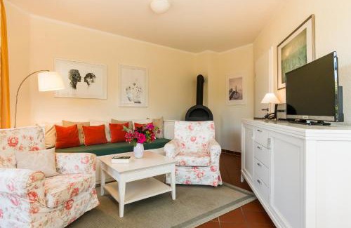 Althagen House | Pet-Friendly Nele Nelsson Hus: Family Retreat in Haven Höövt