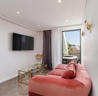 Espinho House | Experience Ocean Views at Nell & And & Jess - Rated 9/10