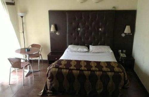 Asaba Cabin | Eco-Friendly Room at Nelrose Hotel, Asaba with Pool & Hot Tub