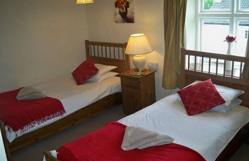 Kimberley Bed & Breakfast | Budget-Friendly Stay at Nelson and Railway Inn with Dining