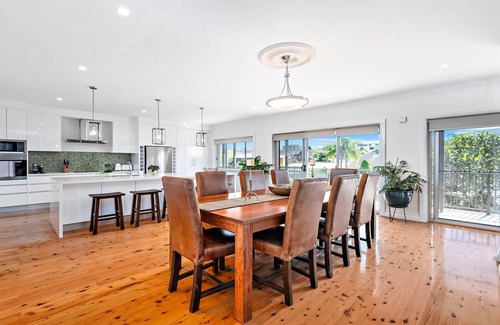 Nelson Bay House | Pet-Friendly Nelson Bay CBD Oasis with Oceanfront Views