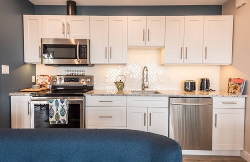 Nelson House | Scenic Nelson Lake & Mountain Retreat with Hot Tub