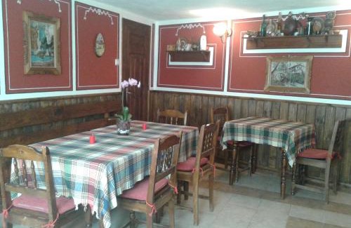 Koprivshtitsa House | Inviting Nenchova Guest House with Hot Tub & Breakfast
