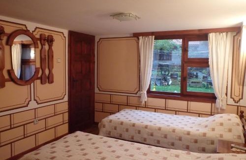 Koprivshtitsa House | Inviting Nenchova Guest House with Hot Tub & Breakfast
