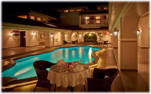 Petlad Hotel | Experience Neonz Resort & Club: A 5-Star Getaway Awaits