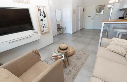 Caesarea Apartment | Relax at Neot Golf, Ziv's Place - Guest Rated 9.4/10