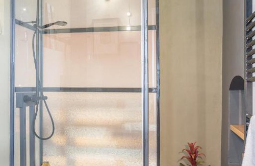 Caltagirone Bed & Breakfast | Discover Nepitella: Family-Friendly with Modern Amenities
