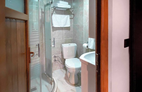 Kirklareli Hotel | Budget-Friendly NEPTÜN INN with Family Amenities and Breakfast