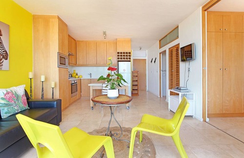 Lagoon Beach Apartment | Cozy Neptune Isle 214 - One Bedroom Apartment for Two