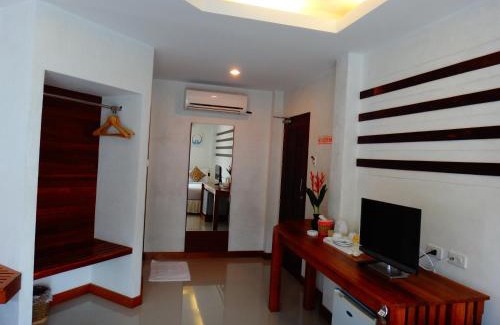 Haad Rin Resort | Experience Neptune's Villa: Oceanfront Bliss Awaits You