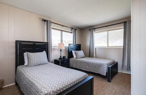 Gleneden Beach House | Discover Neptune's Watch: Pet-Friendly Retreat with Hot Tub