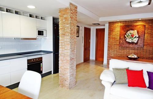 Daimuz Apartment | Neptuno: Family-Friendly Retreat with Pool and Great Reviews