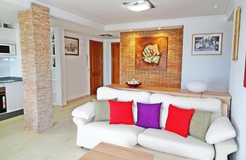 Daimuz Apartment | Neptuno: Family-Friendly Retreat with Pool and Great Reviews