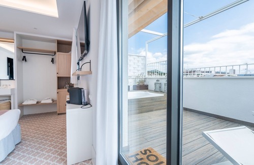 Calella Hotel | Relax at Neptuno Hotel & SPA - 4-Star Retreat with Spa