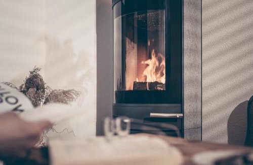 Ramsau im Zillertal Apartment | Experience Neschtl: Pet-Friendly 4-Star Retreat with High Ratings
