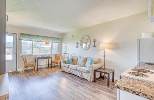 Neskowin House | Pet-Friendly Neskowin Resort #114 with Breakfast Included