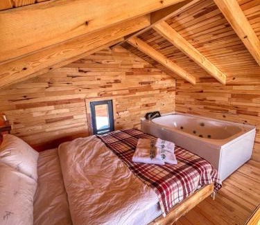 Kabaduz Ski Chalet | Comfortable Nest Çambaşı Bungalow with Hot Tub & Pet Access