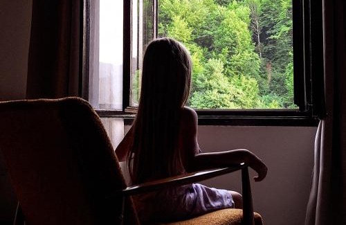 Mojkovac Apartment | Cozy Nest for Rest: Guest Rated 10/10 & Child Friendly
