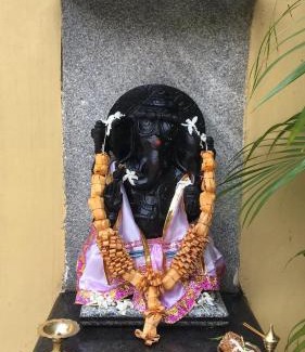 Bhubaneshwar House | Cozy Nest Guest House: Family-Friendly with Breakfast Included