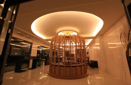 Cianjin District Hotel | Cozy Nest Hotel: Family-Friendly with Dining Options
