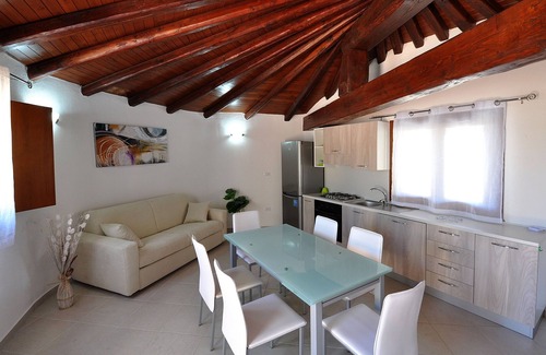 Costa Rei House | Pet-Friendly Retreat at Nest House 10 with Pool & Breakfast